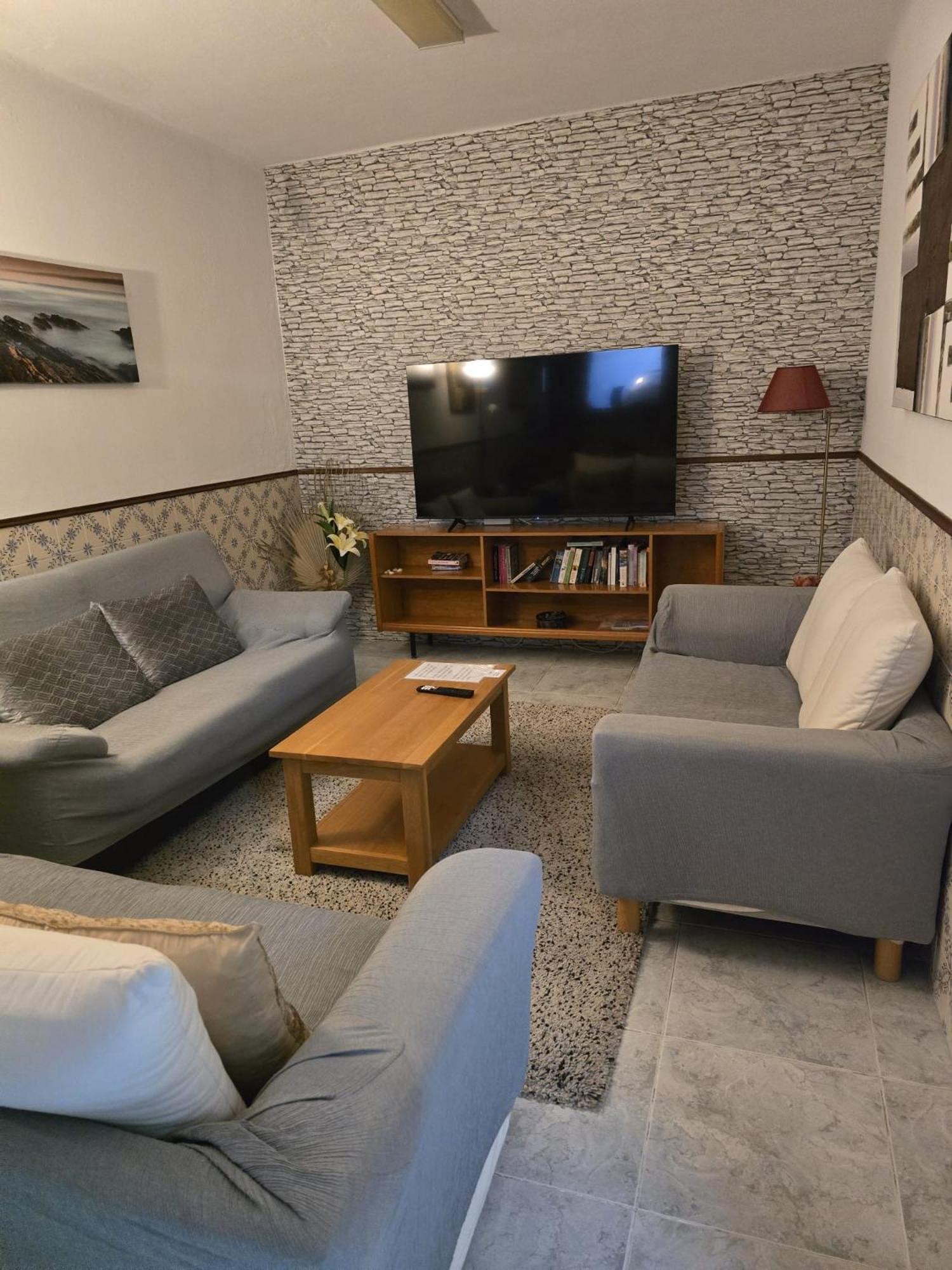 ラゴス Sunny Houseホステル エクステリア 写真