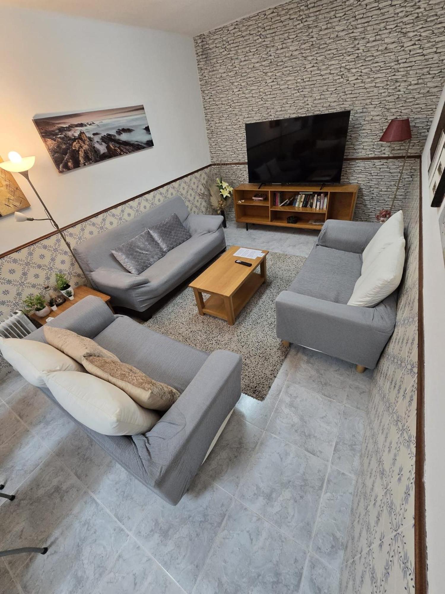 ラゴス Sunny Houseホステル エクステリア 写真