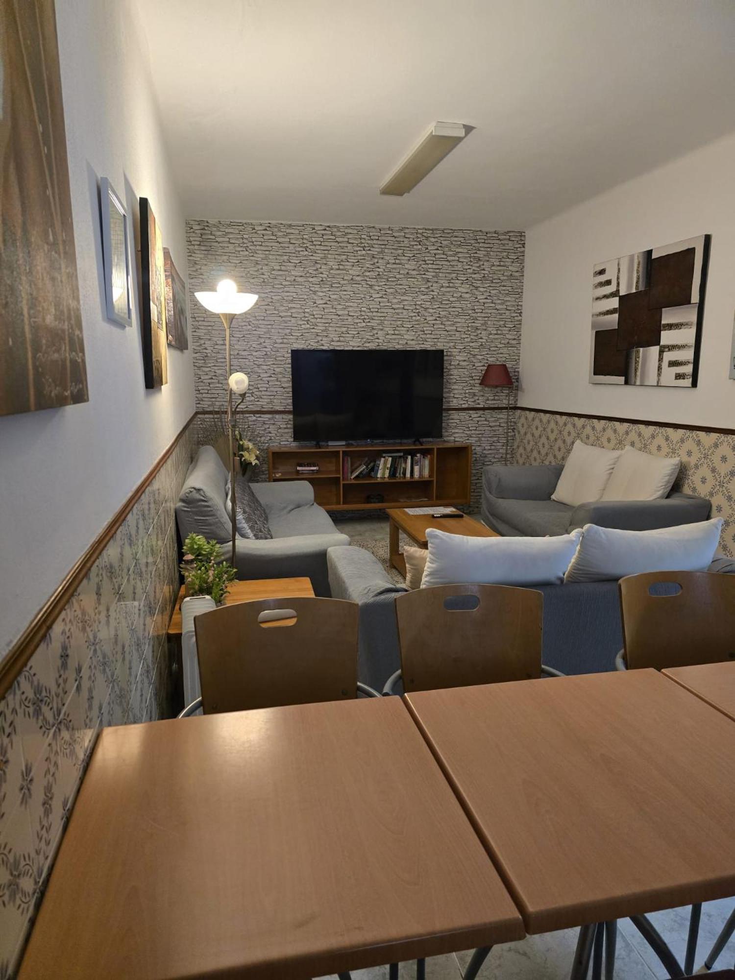 ラゴス Sunny Houseホステル エクステリア 写真